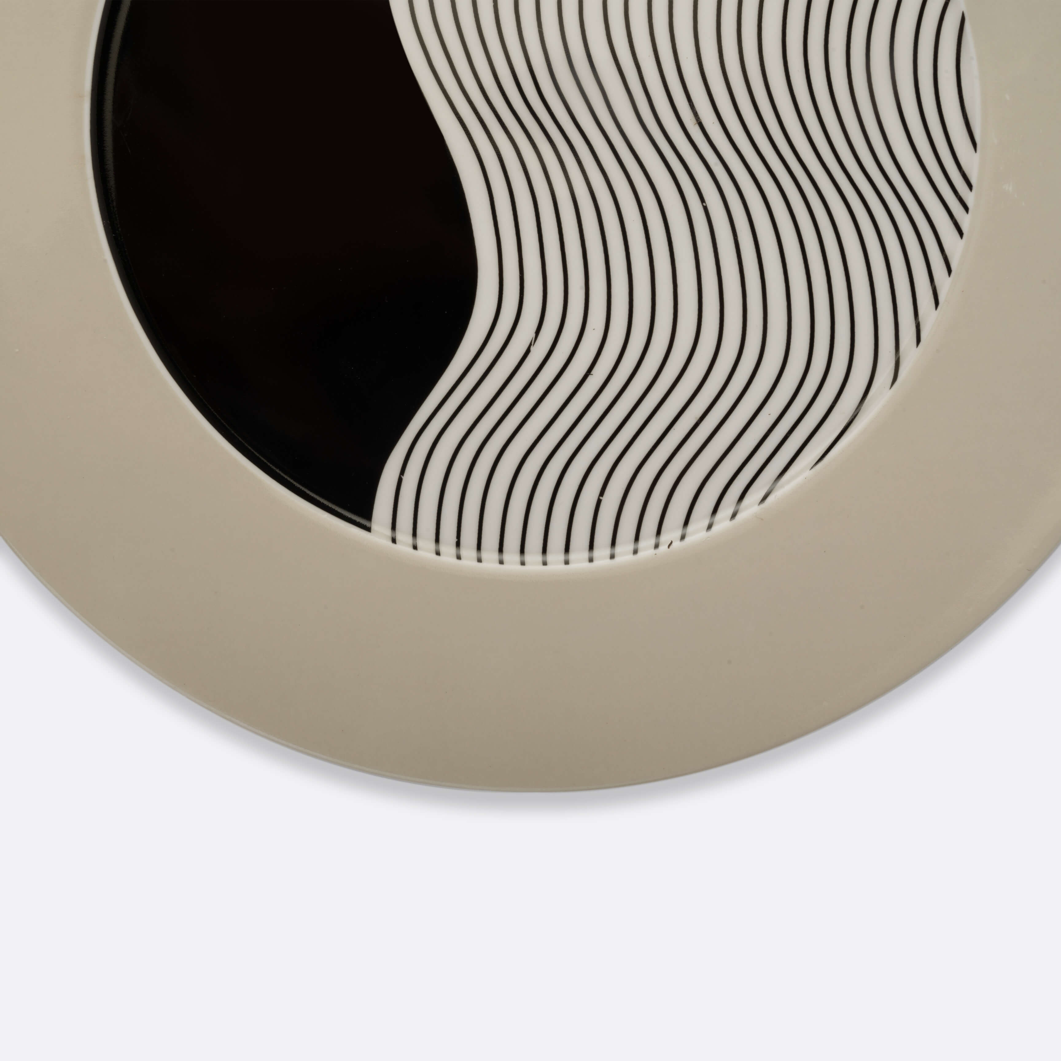 Vases and Planters in Ivory- Porcelain, 11.5 cm x 32 cm