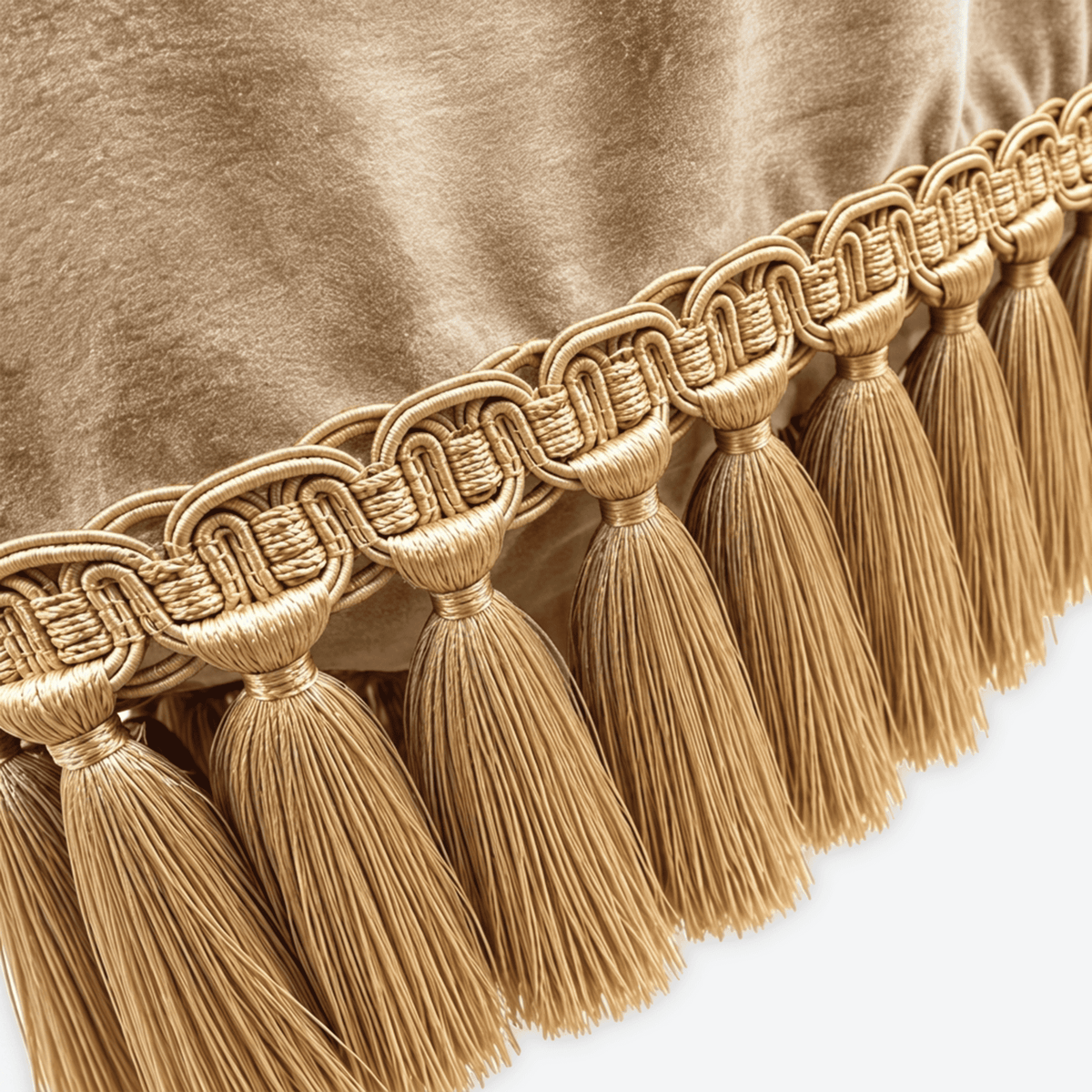 Beige Empress Table Cover, detail