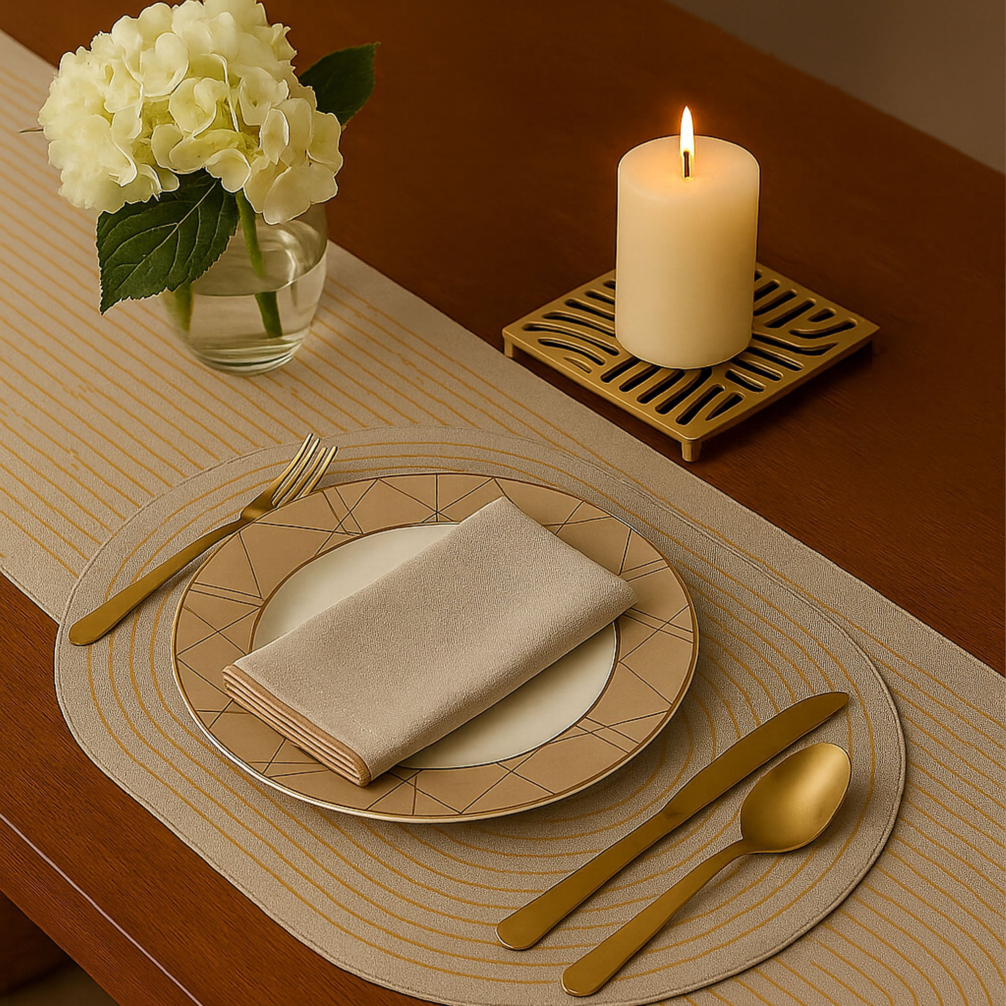 Placemats & Runners in Black- Cotton, 55 cm x 55 cm